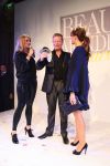 Amsterdam, 30 Oktober 2008 
Uitreiking Beau Monde Awards 2008
Leontine Borsato haalt de prijs op voor de beste Coverfoto met 4 dames van voetbalvrouwen
Foto Peter Smulders BV