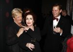Den Haag 27 oktober 2008
Premiere Piaf en het koninklijk theater i Den Haag met Liesbeth List in de hoofdrol.Liesbeth List met Albert Verlinde en Erica Terpstra
Peter Smulders bv