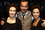 Den Haag 27 oktober 2008
Premiere Piaf en het koninklijk theater i Den Hag met Liesbeth List in de hoofdrol. Geert Hoes Daphne Flint Ara Halici Esther Roord Jan Elbertse Raymond Kurvers en Elaine Feijen
Peter Smulders bv