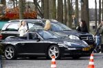 Laren 14 april 2008
Opnames Gooische vrouwen  met Linda de Mol Susan Visser Tjitske Reidinga en Alex Klaasen. Ze rijden in Gooische vrouwen met Linda de Mol haar porsche cabrio.