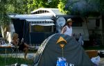 Italie 20 juli 2008
Linda de Mol en haar neefje Johnny de Mol jr voor pnames op de camping Promontorio waar Linda vroeger in haar jeugd altijd op vakantie ging.
Peter Smulders bv