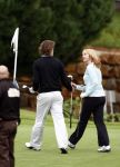Vale do Lobo 24 februari 2008
Linda de Mol golfend met haar nieuwe vriend Jeroen Rietbergen op vale do lobo  waar Linda een huis heeft.