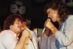 Rotterdam, 4 juni 1983
Afscheid Willem v Hanegem voetbalwedstrijd met FC Feyenoord tegen het Nederlands elftal van 1974
Na afloop wedstrijd een feest met o.a. optreden Willem met Andre Hazes en Lisa Boray