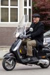 Amsterdam 31 oktober 2007
Maik de Boer op zijn vespa scooter.
