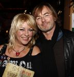 Amsterdam 20 november 2008
Presentatie Boek Henk Schiffmacher. Manuela Kemp  met haar man
Peter Smulders bv