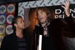 Amsterdam 17 oktober 2008
Presentatie cd Danny de Munk . 
Matthijs v Nieuwkerk reikt hem uit bij Fame.