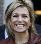 Amsterdam 6 oktober 2008
prinses Maxima op bezoek bij de nederlandse bank. Maxima draagt een rood leren/leer jasje.
Peter Smulders bv