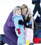 Lech 10 februari 2008
Fotosessie Koninklijke familie. Aanwezig waren Koningin Beatrix Maxima Prins Willem Alexander Amalai Alexia Ariane Prins Constantijn Prinses Laurentien Eloise Claus Cazimir en Elenore.
Peter Smulders bv