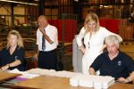 Mdedemblik 17 oktober 2007
Prinses Maxima  bezoekt de Jumbo speelgoed fabriek en doet werk achter de lopende band. Ook speelt ze met kinderen mens erger je niet.