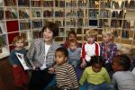 Amsterdam 11 november 2008
Mies Bouwman en Leen Timp bij presentatie sinterklaasboek in de bibliotheek.
Peter Smulders bv