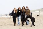 Haarlem/Bloemendaal 12 oktober 2008
Nicole des Bouvrie in haar nieuwe huis en met dochter hond en vriendinnen op het strand.
Peter Smulders bv