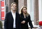 Amsterdam 29 november 2008
Nicolette v Dam met haar vriend Bas Smit op de cornelis schuytstraat.
Peter Smulders bv