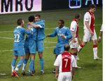 Amsterdam, 30 Januari 2008 Kompetitiewedstrijd AJAX-PSV, eindstand 0-2
Seizoen 2007/2008
Otman Bakkal heeft AJAX de genadeslag toegediend door 0-2 te scoren