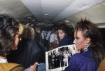 9 Mei 1987 Schiphol Oost Antwerpen Luchthaven, optreden in Antwerpen (Stage ) en optreden s'avonds in Haren ( Groningen ) een dag met de Dolly Dots On Tour met Angela Groothuizen Ria Brieffies Patty Zomer Esther Oosterbeek en Angela Kramers