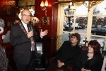Volendam 14 november 2008
Presentatie boek van Piet Veerman .
Zijn vrouw en  kleinkinderen waren natuurlijk aanwezig. Piet met de burgemeester van Volendam en Edam
Peter Smulders bv