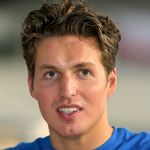 Eindhoven, 24 Oktober 2007
In het Nationaal Zwemcentrum de Tongelreep gaf Olympisch kampioen Pieter van den Hoogenband en zijn trainer Jacco Verhaeren een zwemclinic aan honderd zwemmers die zich daarvoor hadden gemeld bij de Eindhovense zwemwedstrijdtempel. Dat gebeurde in het kader van de campagne 