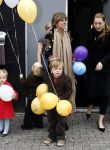 Amsterdam 4 oktober 2008
Prinses Laurentien met Prinses Eloise Prins Claus Cazimir en prinses Leonore bij premiere grote Terra in de Meervaart.
Peter Smulders bv