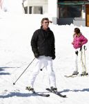 Lech 26 februari 2008
Prinses Caroline v Monaco en Prins Ernst v Hannover op skivakantie in lech.  Ze steken allebei een sigaret op.
Peter Smulders bv