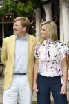 Wassenaar 11 juli 2008
Foto uurtje met prinses Maxima Prins Willem Alexander  en hun dochters Prinses Amalia Prinses Alexia en Prinses Ariane . 
Ze komen aanrijden in bakfiets.