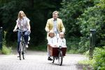 Wassenaar 11 juli 2008
Foto uurtje met prinses Maxima Prins Willem Alexander  en hun dochters Prinses Amalia Prinses Alexia en Prinses Ariane . 
Ze komen aanrijden in bakfiets.