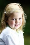 Wassenaar 11 juli 2008
Foto uurtje met prinses Maxima Prins Willem Alexander  en hun dochters Prinses Amalia Prinses Alexia en Prinses Ariane . 
Ze komen aanrijden in bakfiets.