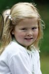 Wassenaar 11 juli 2008
Foto uurtje met prinses Maxima Prins Willem Alexander  en hun dochters Prinses Amalia Prinses Alexia en Prinses Ariane . 
Ze komen aanrijden in bakfiets.
