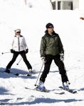Lech 26 februari 2008
Prinses Caroline v Monaco en Prins Ernst v Hannover op skivakantie in lech.  Ze steken allebei een sigaret op.
Peter Smulders bv
