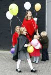 Amsterdam 4 oktober 2008
Prinses Laurentien met Prinses Eloise Prins Claus Cazimir en prinses Leonore bij premiere grote Terra in de Meervaart.
Peter Smulders bv