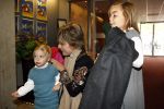 Amsterdam 4 oktober 2008
Prinses Laurentien met Prinses Eloise Prins Claus Cazimir en prinses Leonore bij premiere grote Terra in de Meervaart.
Peter Smulders bv