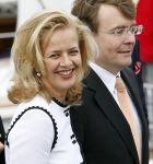 Makkum en Franeker30 april 2008
Koninginnedag 2008 met Koningin Beatrix Prins Willem Alexander Friso Constantijn Maurits Floris Pieter Christiaan Pieter v Vollenhoven en de prinsessen Maxima Laurentien Mabel Aimee Anita Margriet en Marilene.
Peter Smulders bv