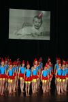 Apeldoorn 19 januari 2008
Mr Pieter v Vollenhoven met kinderen in theater Apeldoorn ivm 65 e verjaardag prinses Margriet. babyfoto Margriet