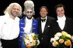 Rotterdam 20 april 2008
Premiere Les Miserables in het nieuwe luxor .Rene v Kooten Jamai Looman Carlo Boszhard en Erwin v Lambaart
Peter Smulders bv