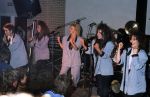 9 Mei 1987 Schiphol Oost Antwerpen Luchthaven, optreden in Antwerpen (Stage ) en optreden s'avonds in Haren ( Groningen ) een dag met de Dolly Dots On Tour met Angela Groothuizen Ria Brieffies Patty Zomer Esther Oosterbeek en Angela Kramers