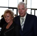 Zaandam 7 december 2008
Premiere op hoop van zegen. Ria Valk met partner
Peter Smulders bv