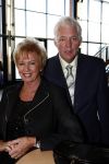 Zaandam 7 december 2008
Premiere op hoop van zegen. Ria Valk met partner
Peter Smulders bv
