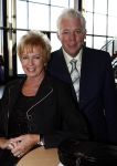 Zaandam 7 december 2008
Premiere op hoop van zegen. Ria Valk met partner
Peter Smulders bv