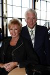 Zaandam 7 december 2008
Premiere op hoop van zegen. Ria Valk met partner
Peter Smulders bv