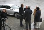 Eindhoven, 20 December 2007
Burgemeesterkandidaat Rob v Gijzel (PVDA) in gesprek met enkele mensen voor het gemeentehuis van Eindhoven 
ï¿½ Foto Peter Smulders BV
