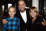 Zaandam 7 december 2008
Premiere op hoop van zegen. Ron Boszhard met kinderen
Peter Smulders bv