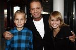 Zaandam 7 december 2008
Premiere op hoop van zegen. Ron Boszhard met kinderen
Peter Smulders bv
