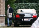 Amsterdam 8 december 2008
Ronnie Rosenbaum rijdt in een bentley cabrio met het kenteken TAT vernoemd naar zijn vriendin Tatjana.
Peter Smulders bv