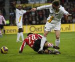 Eindhoven, 30 December 2007
Laatste Kompetitiewedstrijd van het jaar PSV-NAC  Eindstand 2-0 Seizoen 2007/2008
Ronnie Stam in duel met Otman Bakkal