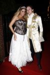 Amsterdam 21 december 2008
House warm party van Jan Smit en Yolanthe Cabau v Kasbergen. Iedereen is verkleed in kleding uit sprookjes. Lauretta Gerards met vriend
Peter Smulders bv