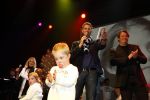 Haarlem 26 november 2008
Wendy v Dijk en Sipke Jan Bousema bij presentatie boek met foto's van kinderen met het syndroom van Down. Sinterklaas en zwarte piet komen op bezoek.
Peter Smulders bv