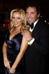 Amsterdam 11 december 2008
Openings en VIP avond van de Miljonairsfair in de Rai. Ronnie Rosenbaum met Tatjana
Peter Smulders bv
