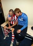 Arnhem, 20 April 2008 Kompetitiewedstrijd Vitesse-PSV, eindstand 0-1 Seizoen 2007/2008
PSV Landskampioen
Timmy Simons met Bas Roorda