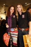 Amsterdam 29 november 2008
Diverse Bekenede Nederlanders BN ers verkopen bij de bijenkorf plastic draagtassen voor het aidsfonds. Tom Sebastiaan en Peggy Jane de Schepper
Peter Smulders bv