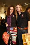Amsterdam 29 november 2008
Diverse Bekenede Nederlanders BN ers verkopen bij de bijenkorf plastic draagtassen voor het aidsfonds. Tom Sebastiaan en Peggy Jane de Schepper
Peter Smulders bv