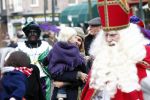 Amsterdam 29 november 2008
Tooske Breugem Ragas met dochter bij zwarte Piet en Sinterklaas.
Peter Smulders bv