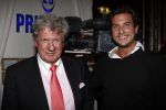 18 December 2008 Kerst/Nieuwjaarsborrel Princess
Willibrord Frequin met zijn zoon en cameraman Louis Frequin
Foto Peter Smulders BV Eindhoven
